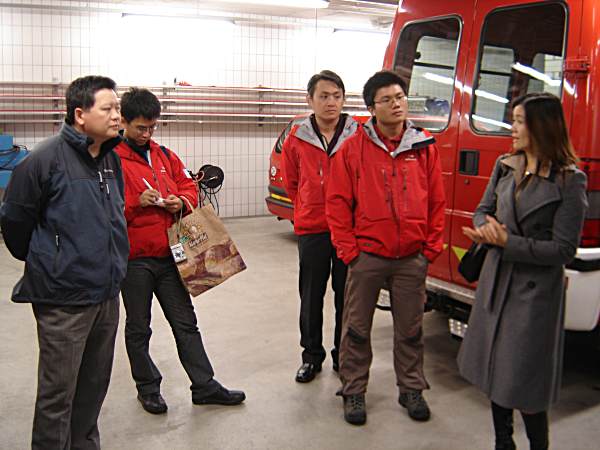 Hochkarätige Taiwanesische Feuerwehrführungskräfte bei der Feuerwehr Brugg zu Besuch
